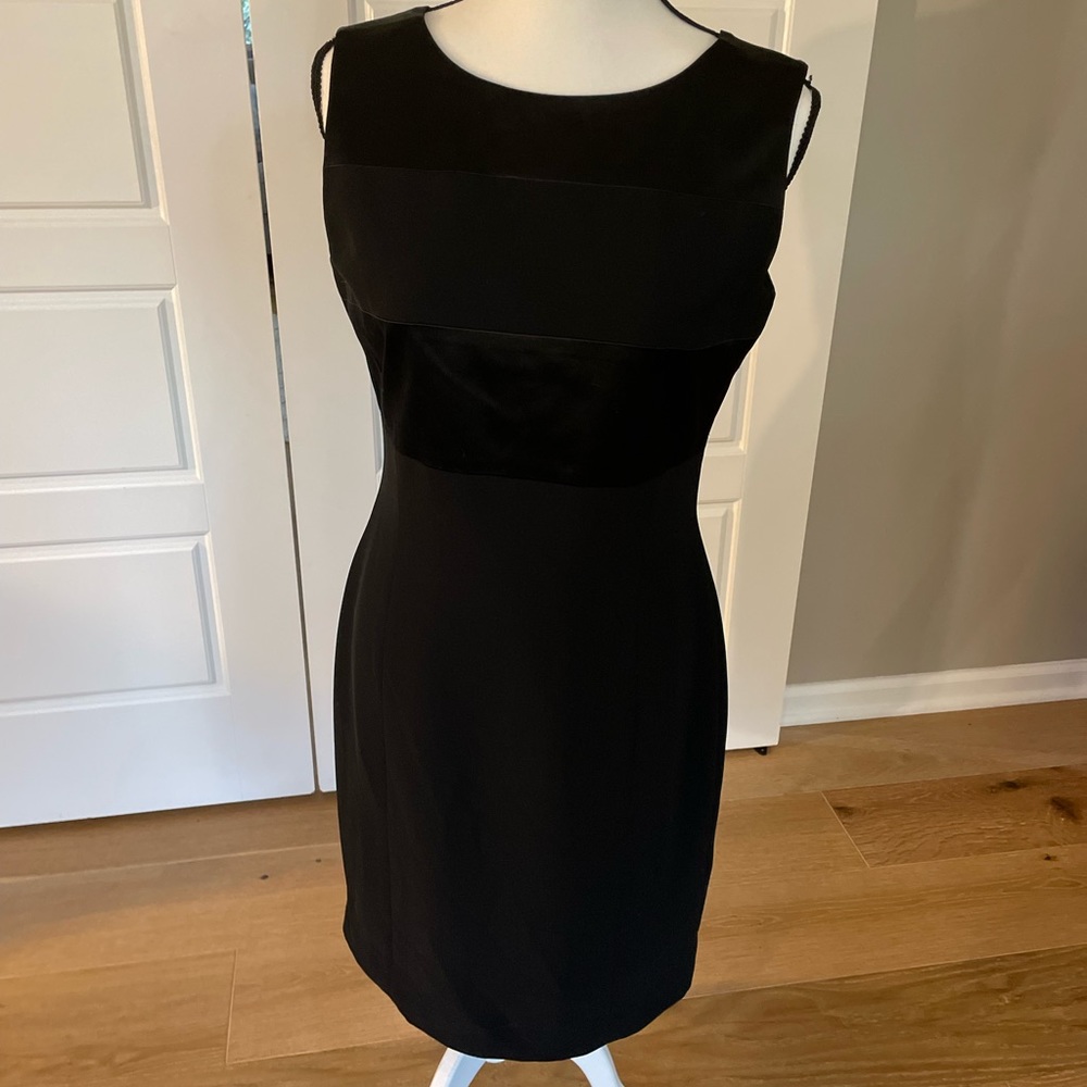Gorgeous Jones New York Little Black Dress